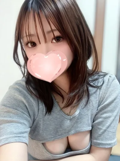 えれん【edenの至宝♡透明感溢れる最強ビジュ】