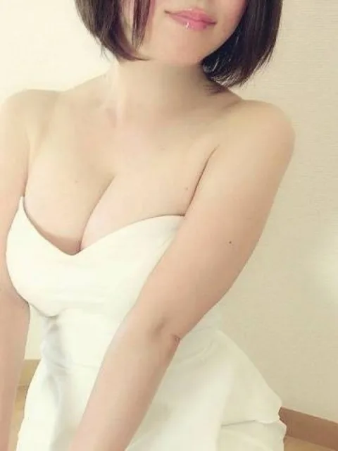 松嶋ひなた