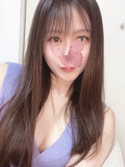 有村ひとみ