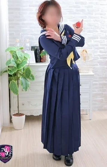 色川もます(32)