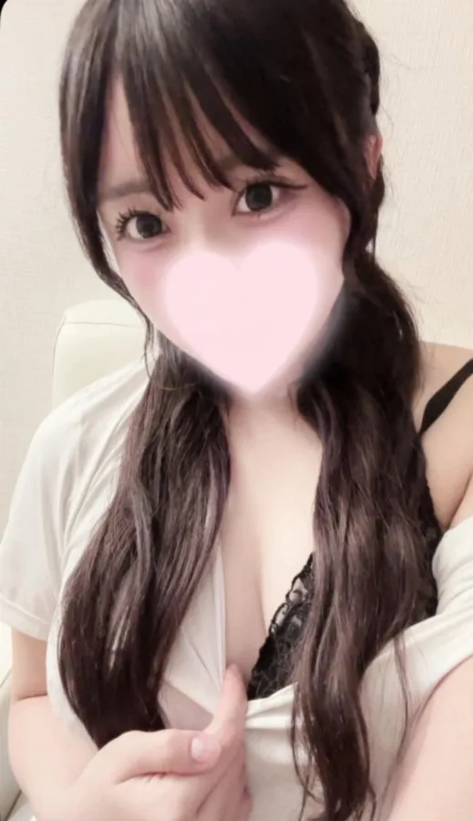 星奈 かれん