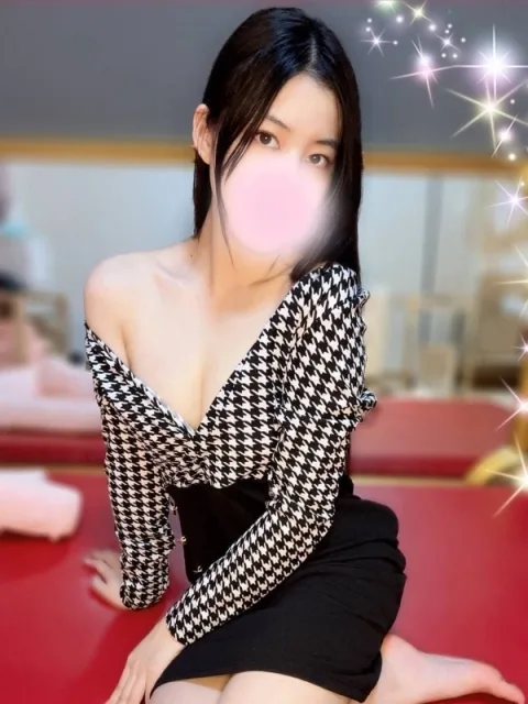 結城なぎ