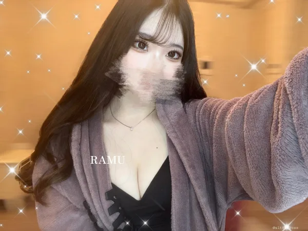 水無月らむ