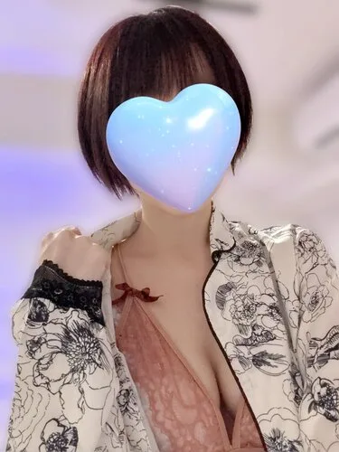 葉月いより