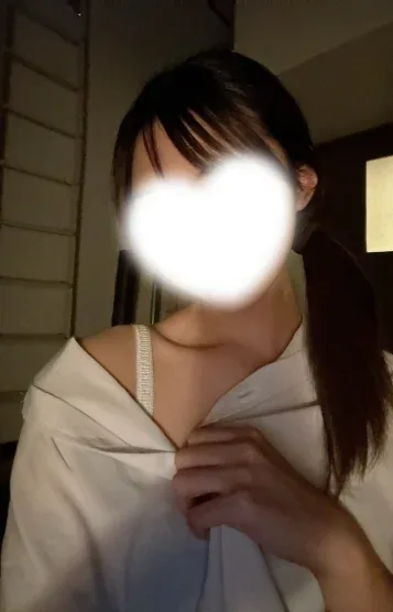 なち(22)