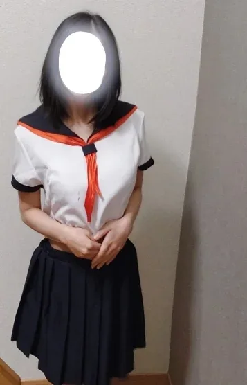 愛奈(あいな)(18)