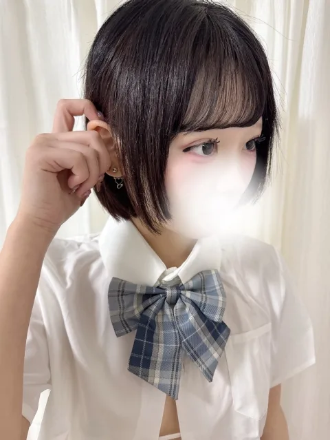 綾瀬みなと