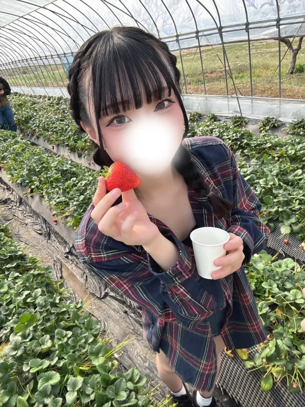 斑目 りあ