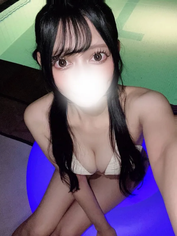 柚木 ふみ