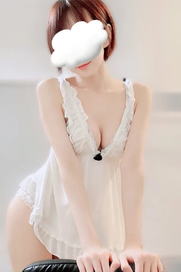 葉月いより