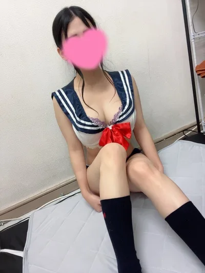 りょう【エステ専門】ガチウブ従順細身天然爆乳
