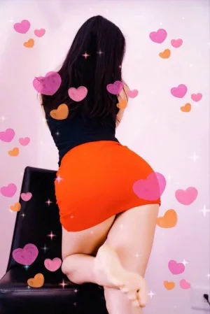 Therapist. 梅水晶あき（35 歳 ）