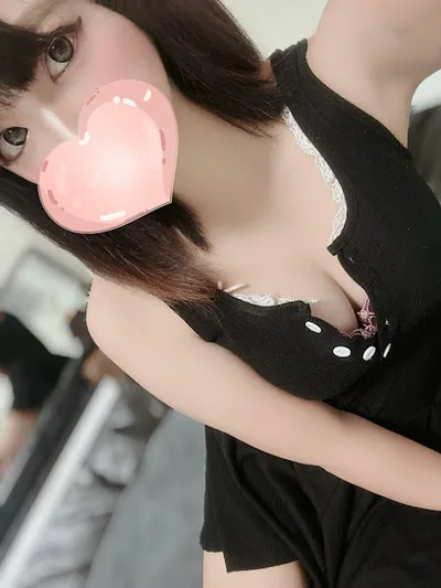 ここ【ふわっと可愛い♡癒しの愛され美女】