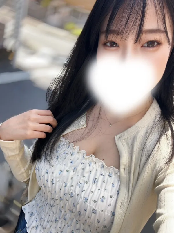 深田 まゆ