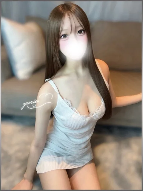 佐伯ゆりあ