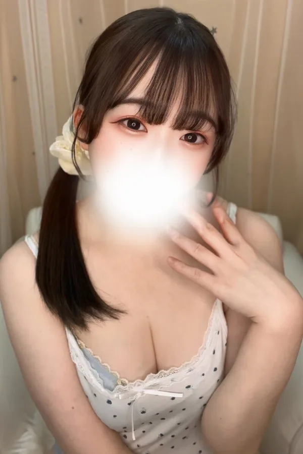 瀬奈ゆゆ