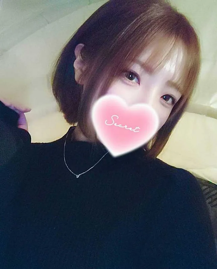 裕乃おとは