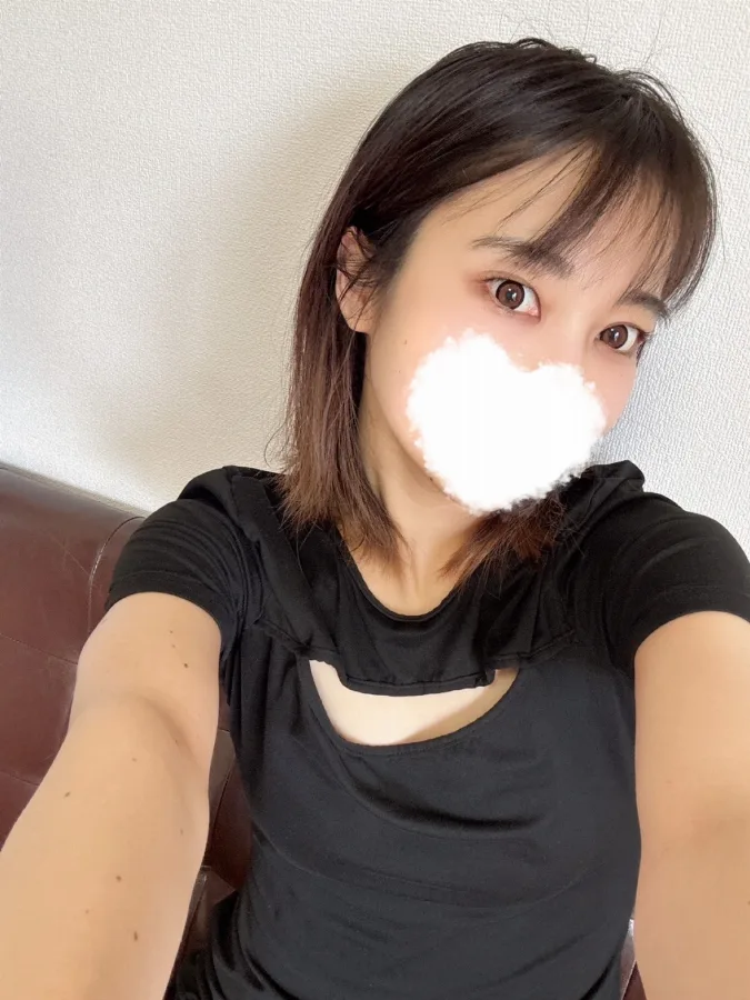 Therapist. 冷麺れな（25 歳 ）