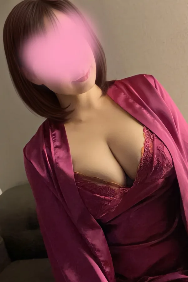 香乃 まゆ