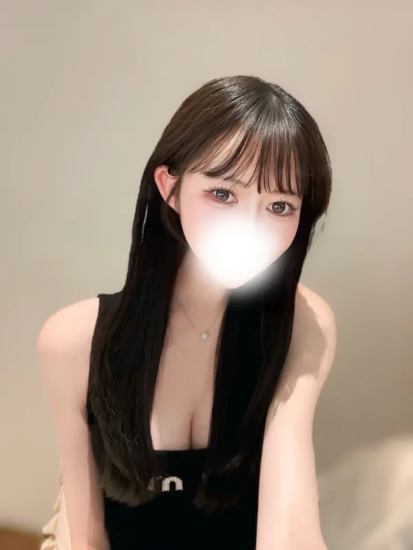 乙葉くるみ