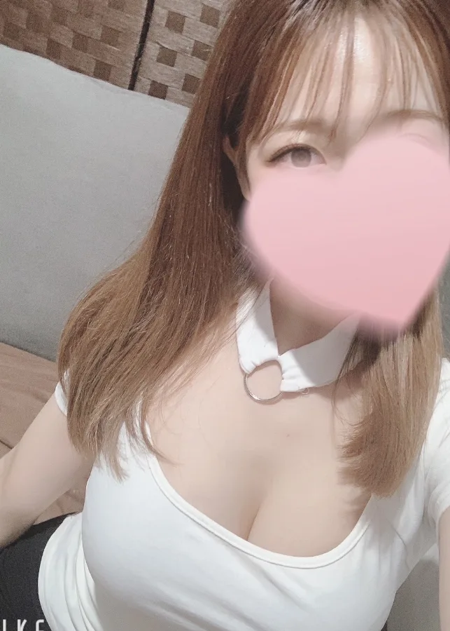 友坂えみり