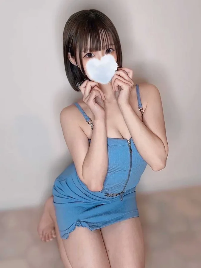 鈴乃みみ