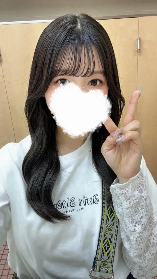 小羽ひな