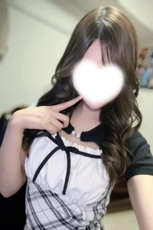 小鳥遊 かのん