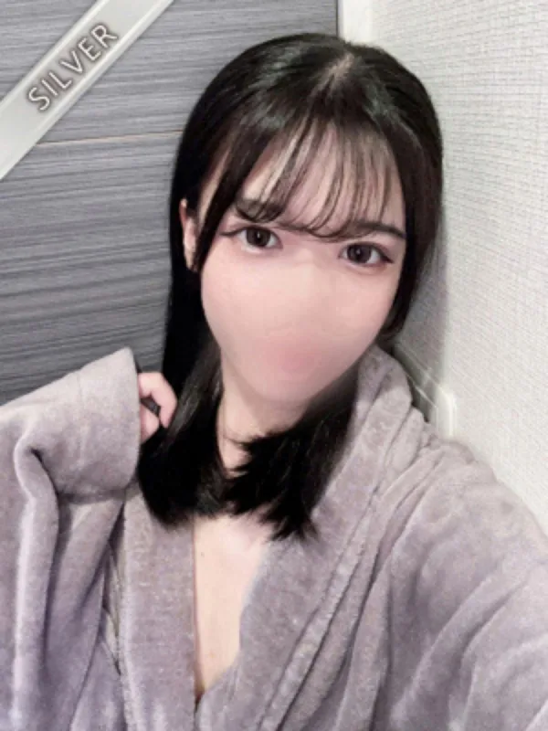 りつ(SILVER)