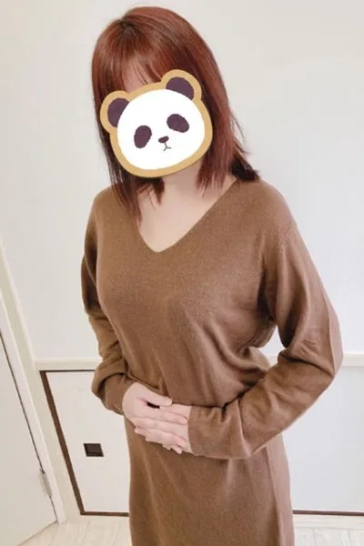 新人ももこ