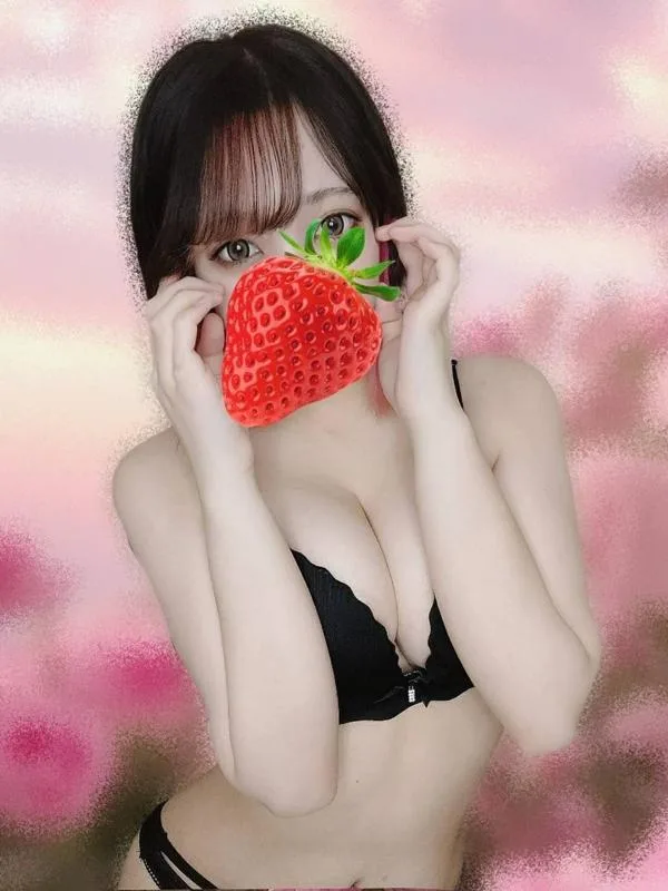 村瀬なぎ