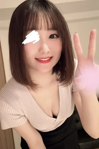 有栖川えま