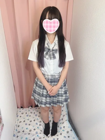 さやか 激ロリ体型と美人顔のツインパクト