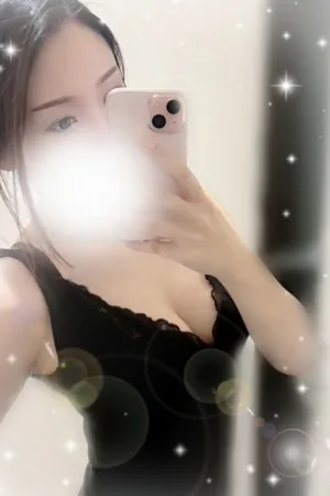 愛沢 りこ