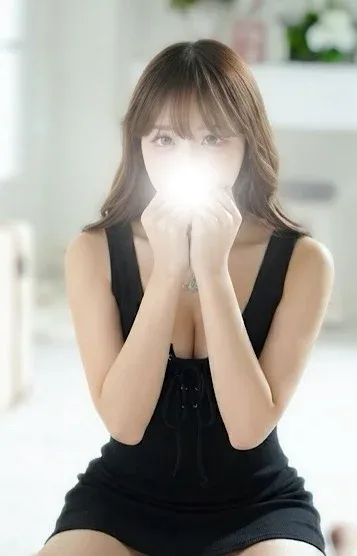 中野 カナ(25)