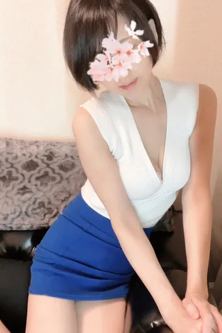 岡 マルミ