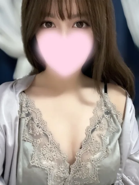 色葉みなみ