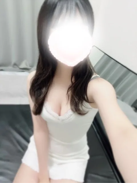 津田れな