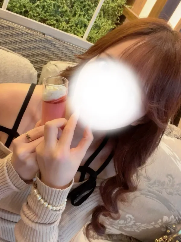 香月 せりな