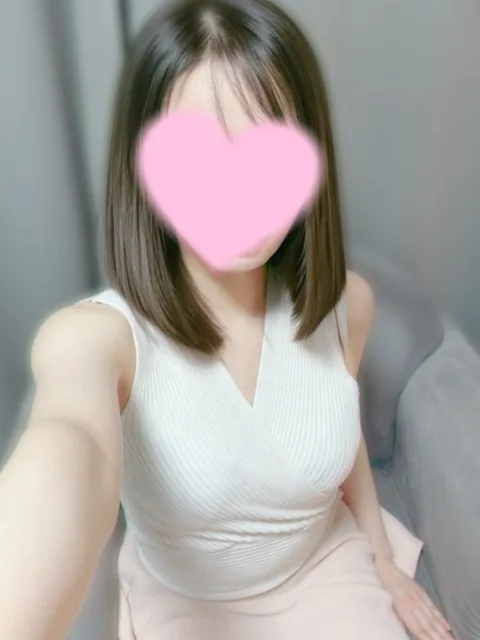 綾乃りな