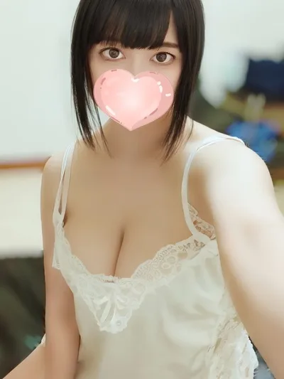 いつき【期待の逸材♡セクシー女優】