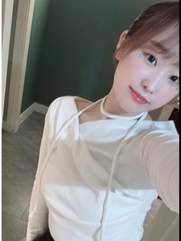 白雪にこ