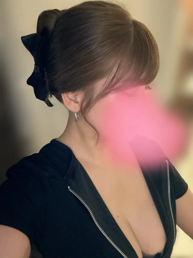 黒咲れみ