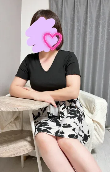 えま(32)