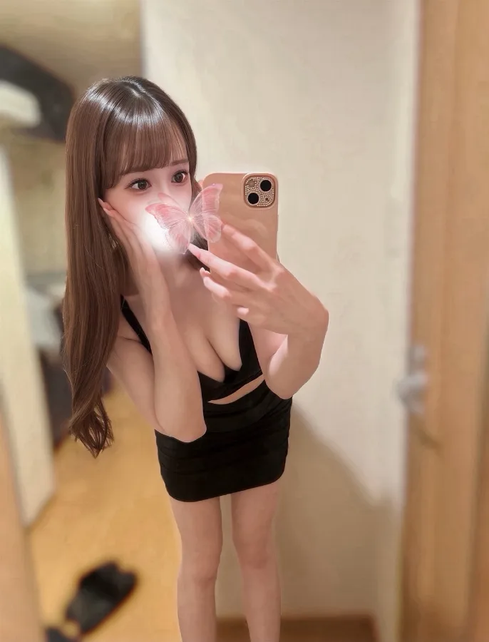 新城りさ