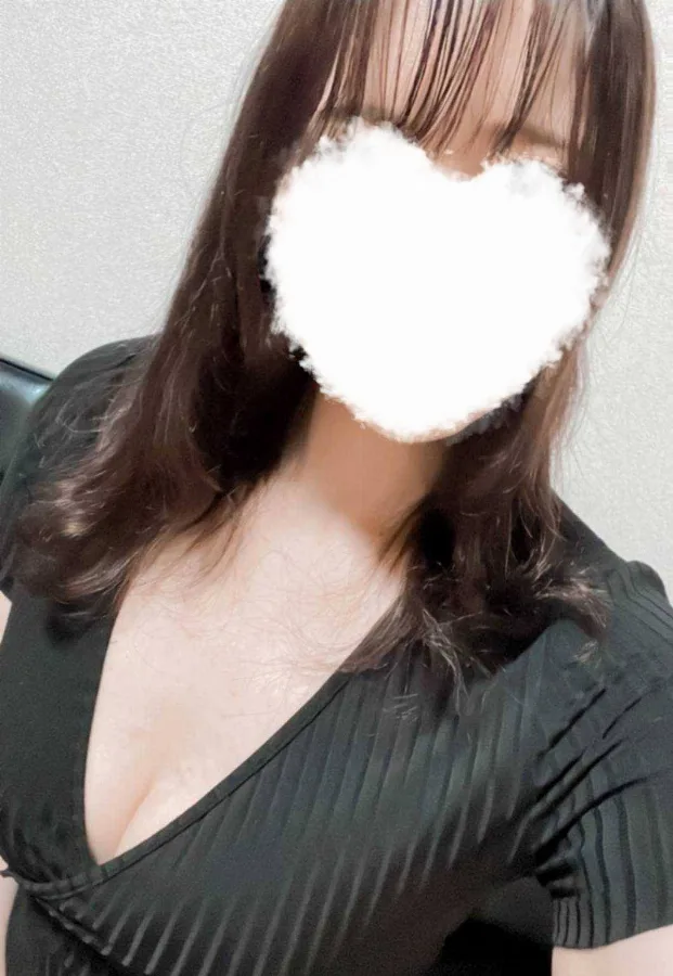 Therapist. テール葵（24 歳 ）