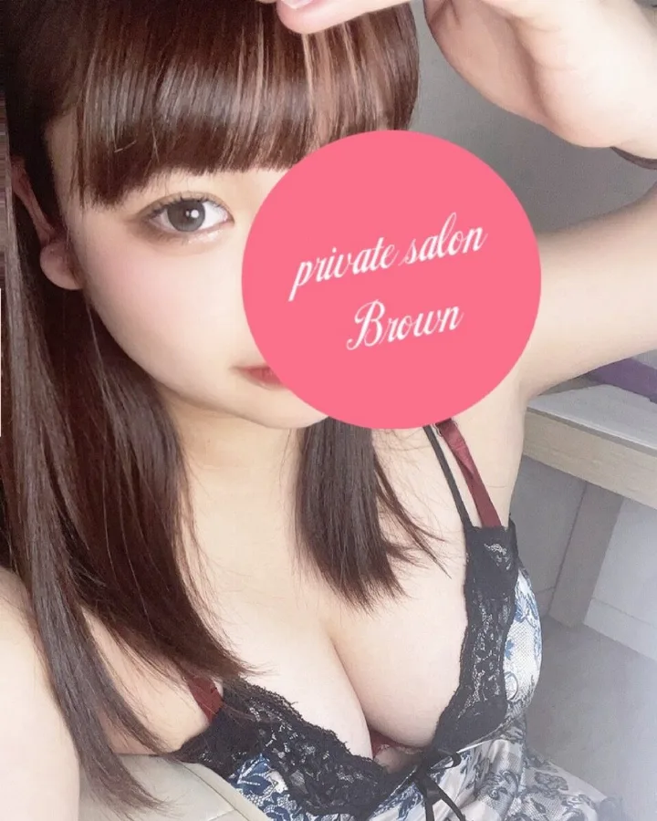 結城なな