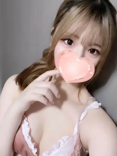 れいこ【激カワ18歳♡モデル級スタイル】