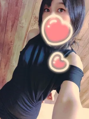 木崎えいみ