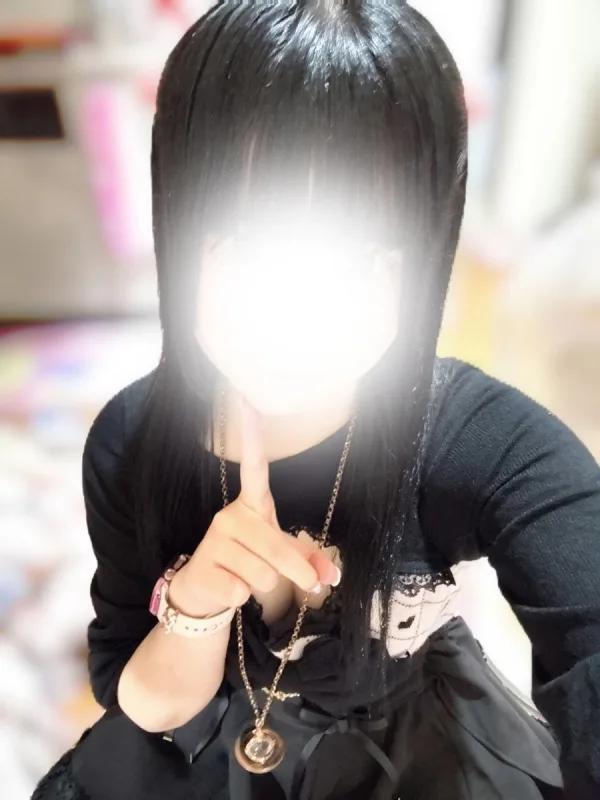 姫白りあ